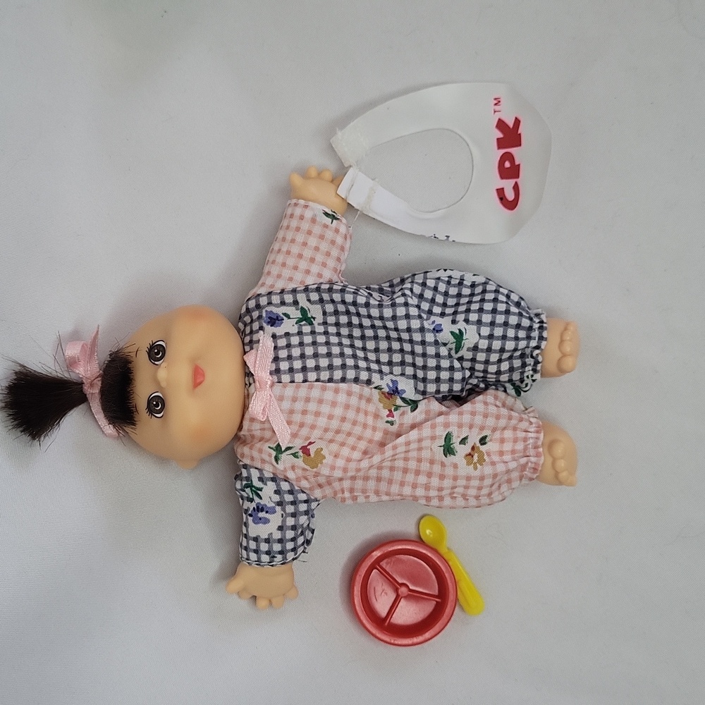Cabbage Patch Kid Mini Doll Set Vintage 1995 w/ bib bowl spoon